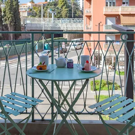 Apartmán #37 1bdr Bagatelle, Promenade, Sea Front Balcony & Ac Nice