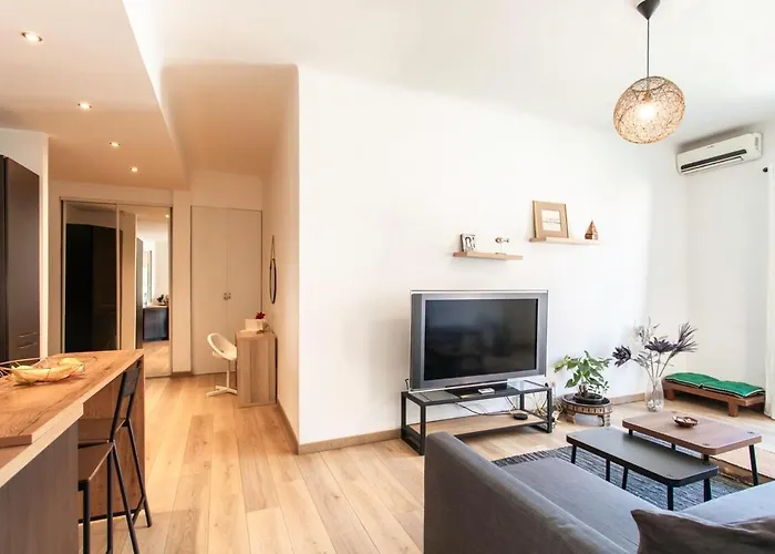 #37 Staywiz Us -1bdr Bagatelle, Promenade, Sea Front Balcony & Ac Apartmán *