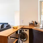 #37 Staywiz Us -1bdr Bagatelle, Promenade, Sea Front Balcony & Ac Niza